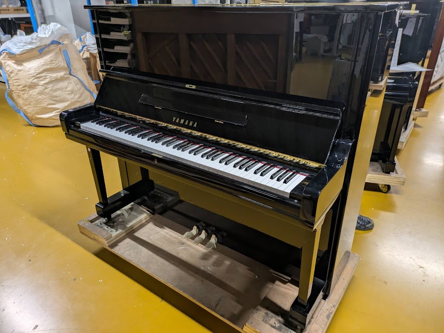 YAMAHA