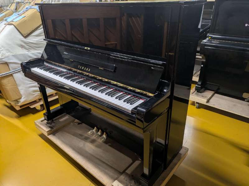 YAMAHA
