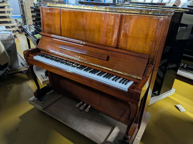 YAMAHA