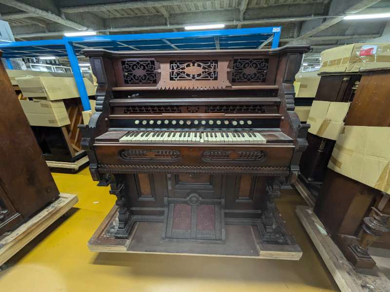 H.T.LOWE&SON